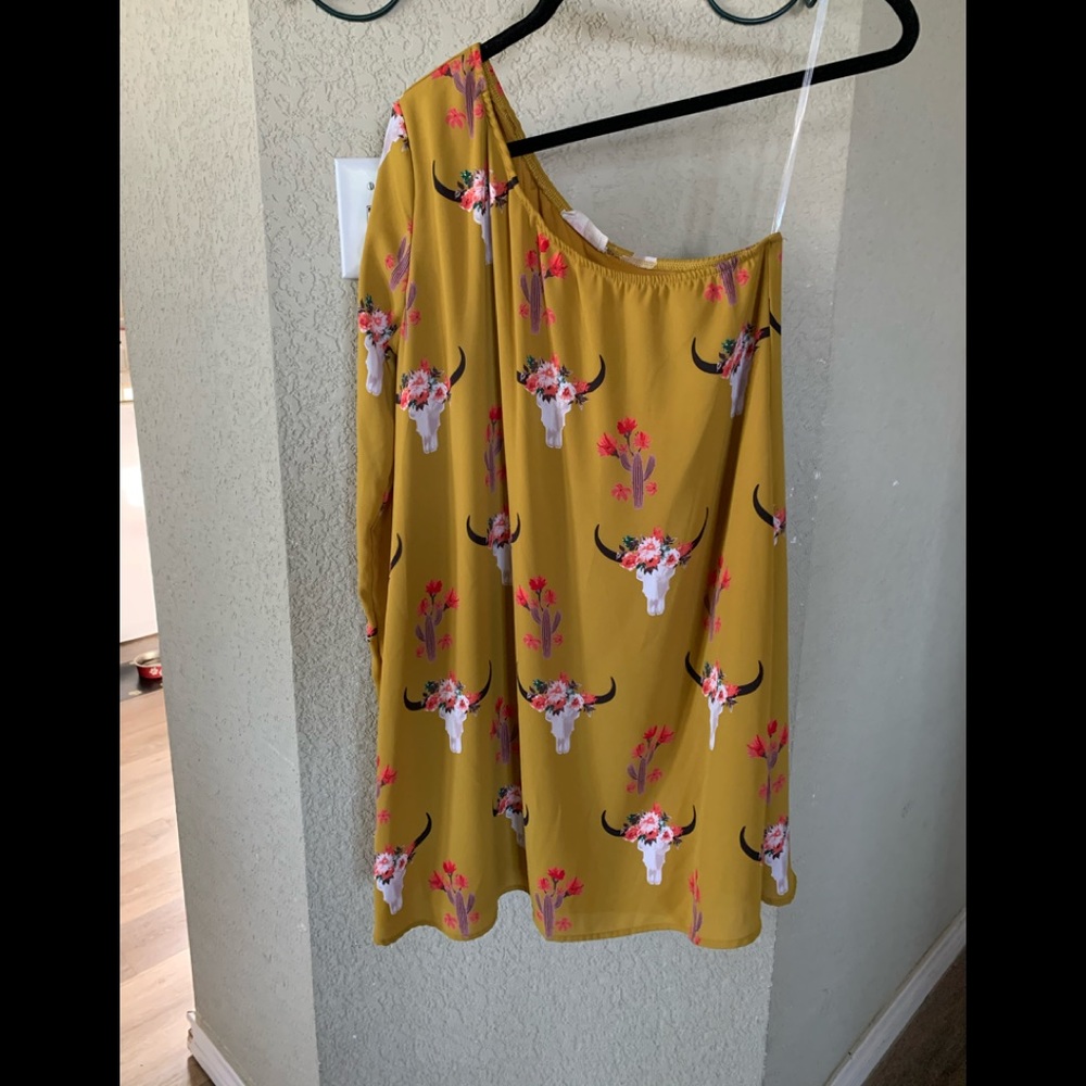 Women’s off the shoulder dress